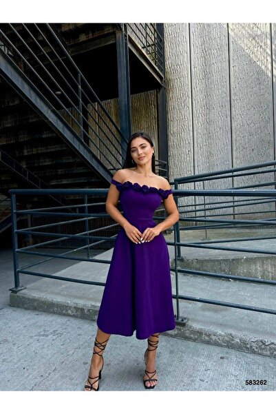 Modafeminen Rochie de seară midi din țesătură elastică crep cu detaliu trandafir în față 583262 PURPLE