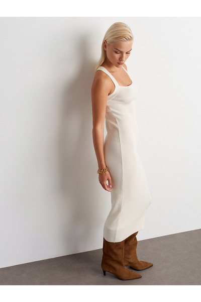 Dilvin 90253 Halter Neck Ribbed Knit Dress-Ecru