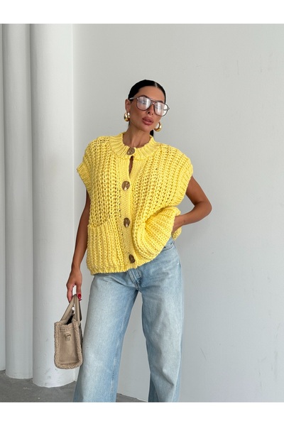 kenza'a Örgülü Önü Düğmeli Oversize Kolsuz Triko Yelek