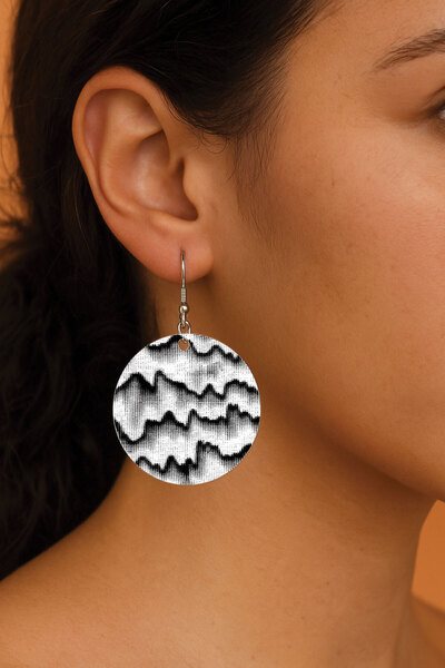Cekuonline Women's Earrings Patterned Stylist Hooked 3.5X5Cm Round Transparent Earrings Fiorella