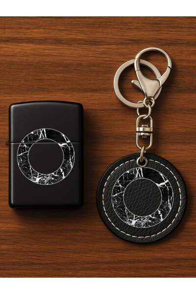 Cekuonline طقم ولاعة معدنية بنزين مطبوعة بنقوش وسلسلة مفاتيح جلدية فاخرة بحرف O رخامي
