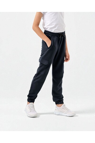 VOY KİDS Boys' Cotton Jogger Sweatpants – Cargo Pockets and Drawstring |   Comfortable Sports Bottoms for School L Navy Blue