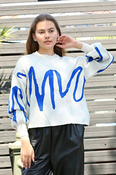 Zerenyus Blue Striped Crew Neck Sweater White