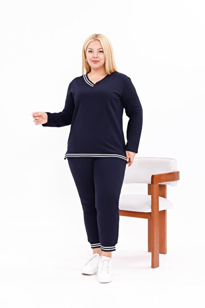 Siyezen Plus Size V-Neck Stripe Detailed Suit