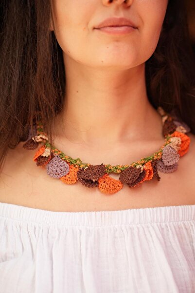 Miss Boheme قلادة أوراق الخريف
