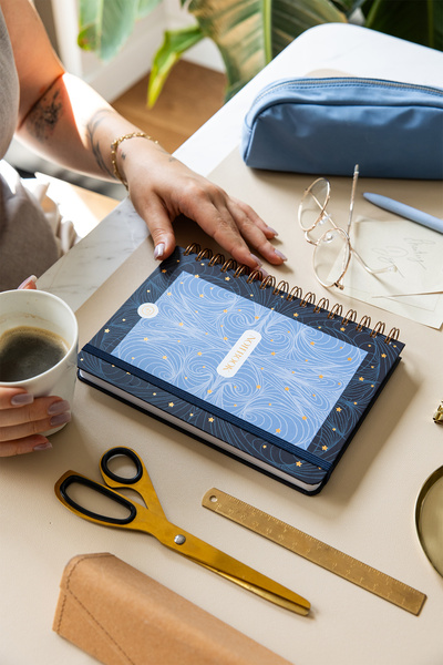 PAPERORA A5 Spiralli Sert Kapak Lastikli Kareli Not Defteri Lacivert