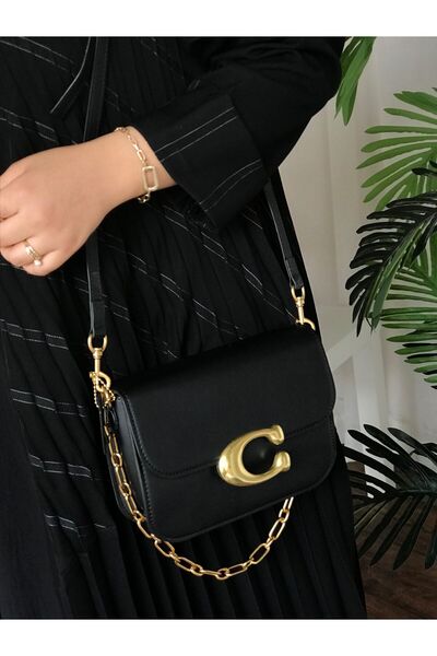 GGG Master shoulder bag with accessories