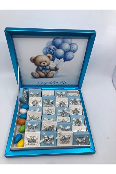 Lavin Çikolata 25 Adetli Mavi Çikolata Kutusunda Taçlı Bebek Çikolata