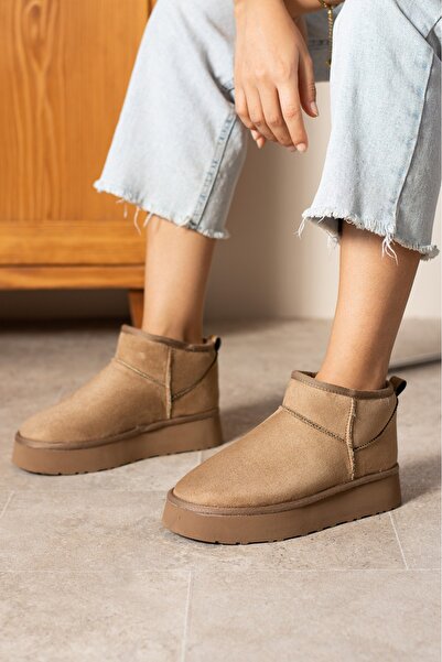 papushe shoes حذاء نسائي شتوي من جلد الغزال باللون البيج الداكن مع فرو من الد...