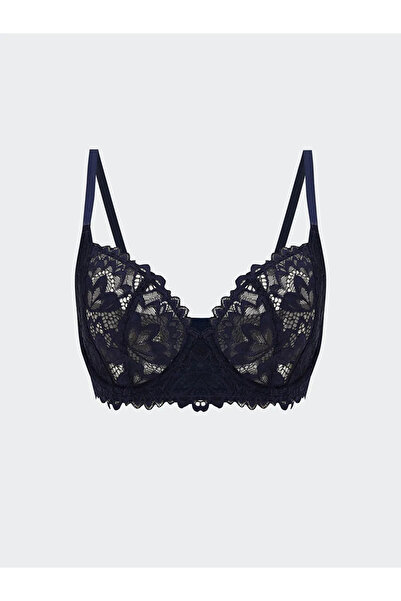 LC Waikiki Balenli Dolgusuz Dantelli Tişört Sütyen