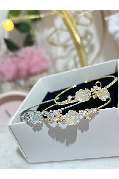 VOREA Jewelry Zarif gül detaylı ve taşlı pirinç gold kelepçe