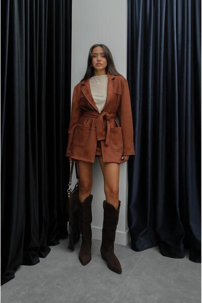 Havoş Tan Suede bunda s širokými kapsami a páskem