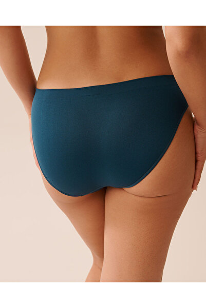 La Vie en Rose Seamless Fabric Bikini Panty