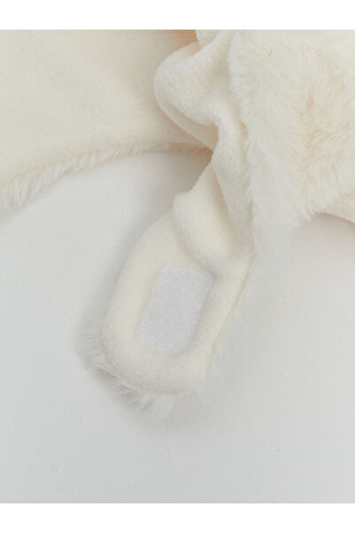 LC Waikiki Sparkling Choices from Shining Store | Baby Girl Snow Hat with Pompom Detail