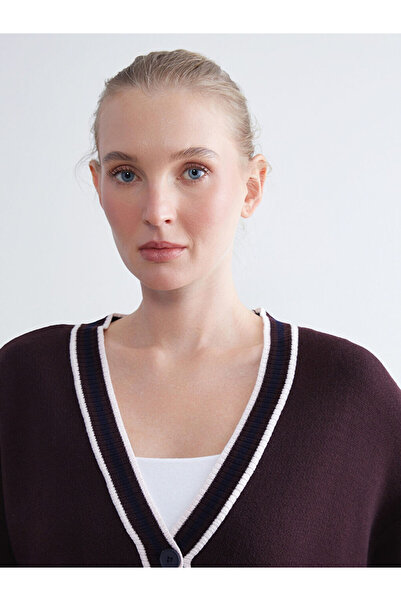 LC Waikiki Esvab Giyim'den Şık Tercihler | V Yaka Çizgili Oversize Kadın Triko Hırka