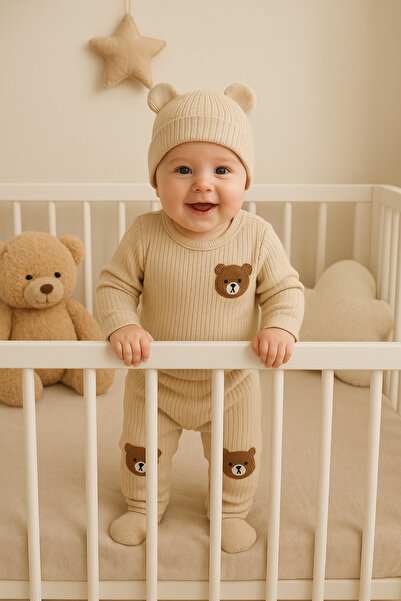 anne dokunuşu gibi KUZUM BEBE 3'lü krem ayıcık nakışlı pamuk kumaş bebek takımı