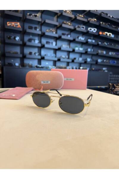 Bubbleatelier نظارة شمسية بتفاصيل ذهبية سوداء