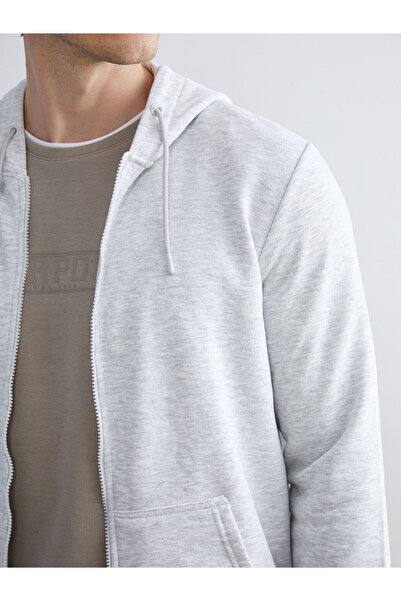 LC Waikiki Λαμπερές επιλογές από το Shining Store |   Ανδρικό μακρυμάνικο φούτερ με φερμουάρ και κουκούλα