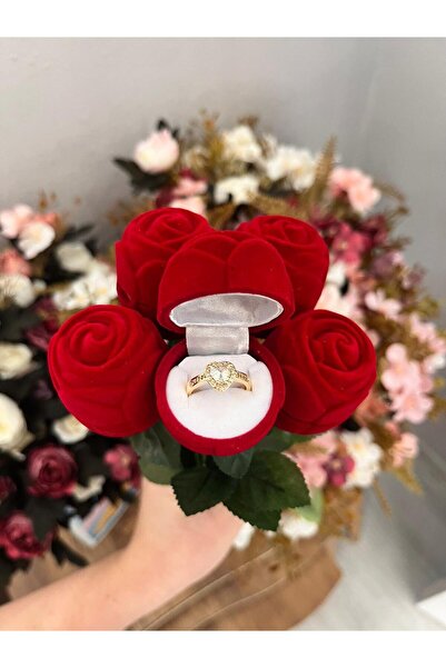 Sepetten Eve Kadife Gül İçinde Gümüş Kaplama Kalpli Ciddi İlişki Yüzüğü 14 Şu...