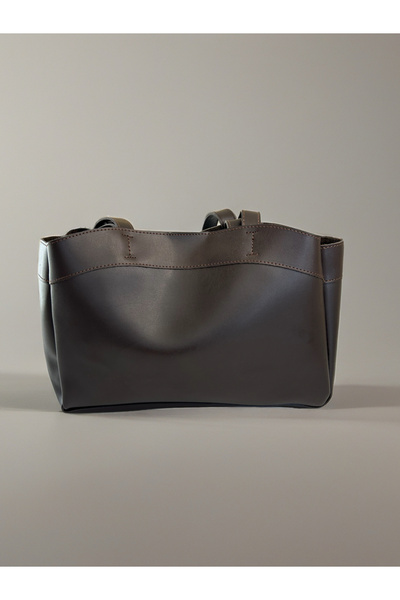 VELLA BAG حقيبة يد وكتف نسائية بنية اللون من طراز Vibe