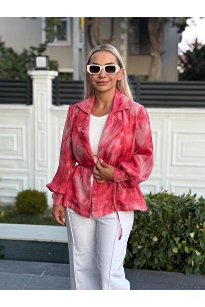 Muna Boutique قميص بتفاصيل ربط بالونات بأكمام منقوشة باللونين الأحمر والأبيض