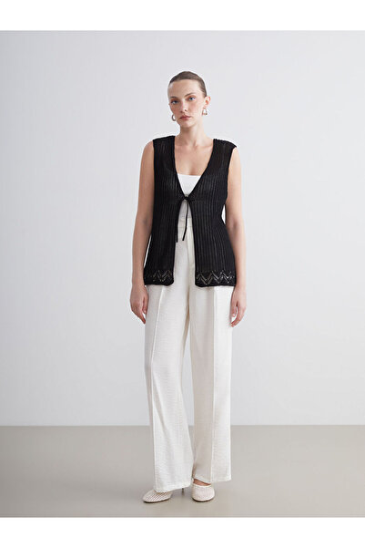 LC Waikiki V Yaka Ajurlu Kadın Triko Yelek