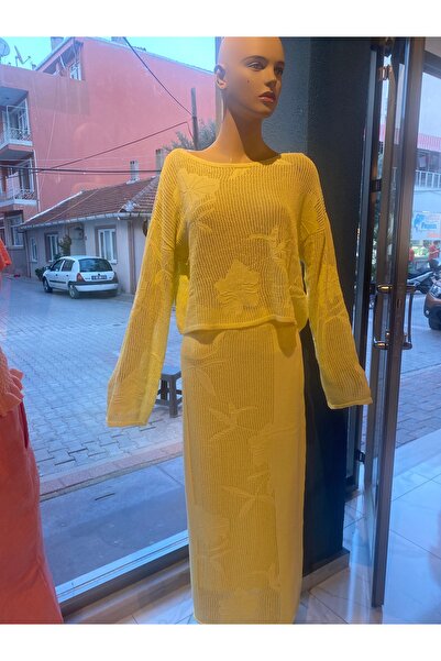 Nisan knitted set