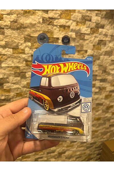 HOT WHEELS VOLKSWAGEN T2 PICKUP