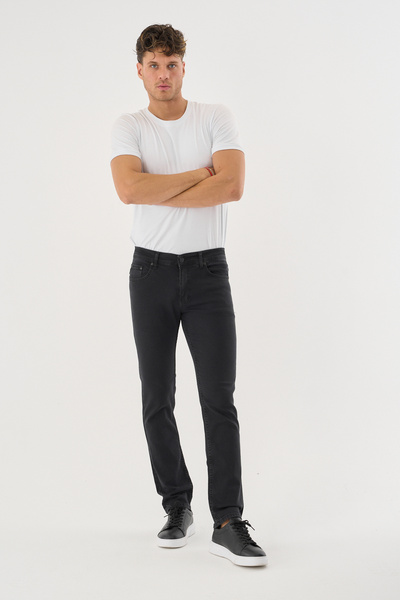 BLACK LEE Erkek Siyah Regular Fit Rahat Kesim Esnek Likralı Örme Jeans