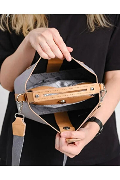 Just Polo Women's Embossed Adjustable Strap Stylish Hand and Shoulder Bag Shoulder Bag Size: 20 X 22 cm