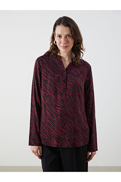 LC Waikiki Hilfa Yeni Sezon Kaçık Yaka Desenli Bluz