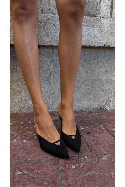 Eataly Shoes Чорні балетки з гострим носком і декольте