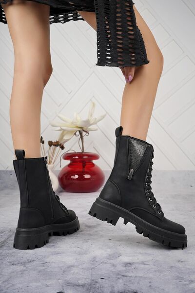 Ludiva Kadın Taş Fermuar Detaylı Fermuarlı Kaymaz Taban Postal Bot Siyah