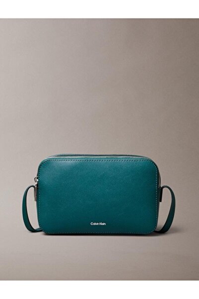 Calvin Klein FOIL LOGO ELONGATED CAMERA BAG