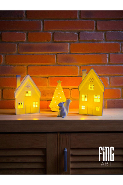 Root Made Kar Taneli Kış Evleri ve Çam Ağacı Seti - 2 Ev + 1 Ağaç (Sincap + Tealight Mum Hediyeli)