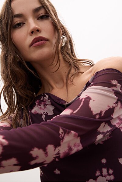 Stradivarius Printed asymmetric tulle T-shirt