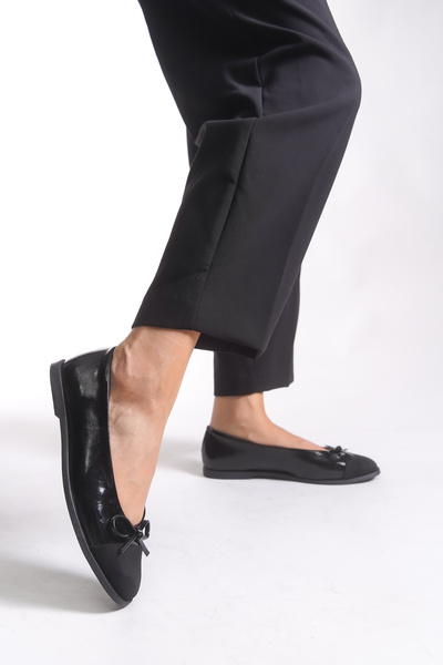 Riccon Women's Ballet Flats 0012098 Black Leather