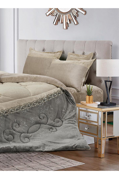 Generic Cozy And Warm Winter Fur Comforter 6 Pcs Set, Size 220 X 240 Cm Floral Bedding Sets Multicolor