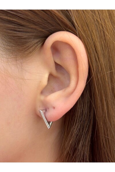 BY YASİN TOPÇU Minimal V Geo Earrings 🤍 📐   (Silver Steel)