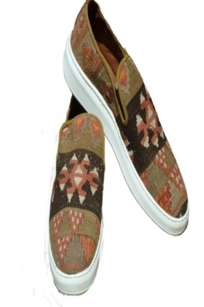 Anatolia Emir Leather and textile shoes, hand-sewn and embroidered, Light bro...