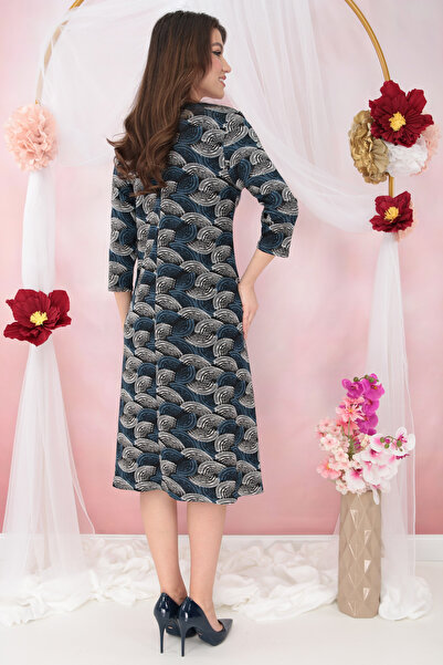 Trend Land Φόρεμα καμπάνα σε γκρι ζέρσεϊ με μπλε αφηρημένο τύπωμα