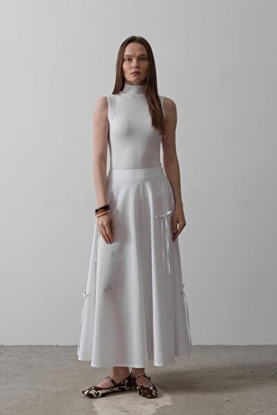YOMNA Fusta evazată cu fundă - albă