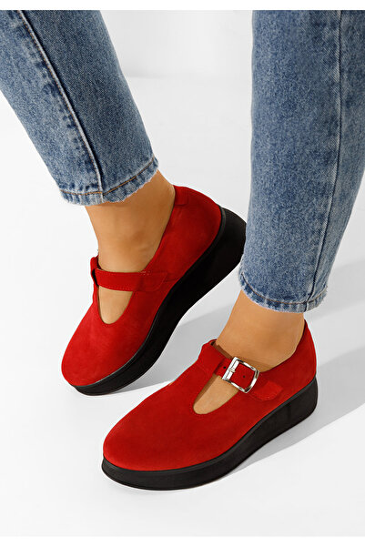 B T Shoes Gilena red platform casual shoes