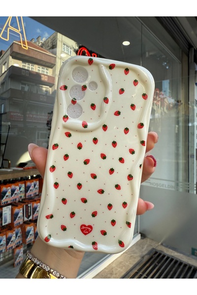 OVADA SAMSUNG GALAXY A36 Kamera Korumalı Dalga Kenarlı Çilek Baskılı Silikon Kılıf