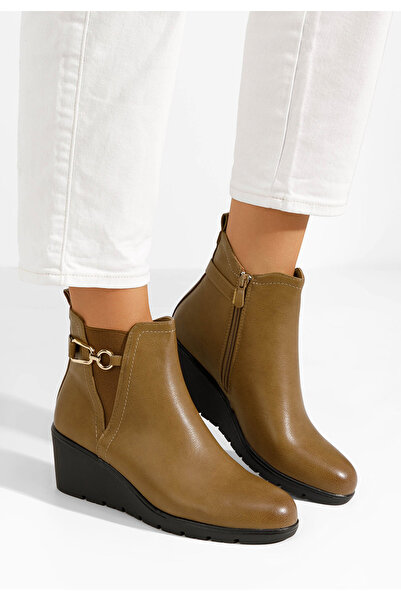 B T Shoes Khaki kotníkové boty na klínku Ostara V2