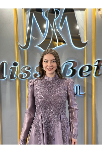 MissBetül Tesettür Kapalı Dantelli Saten Abiye Nişan Elbisesi