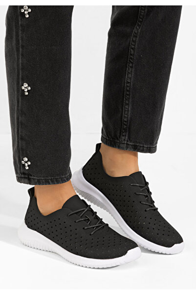 B T Shoes Černé dámské polobotky Trinita