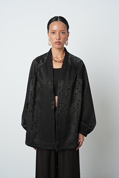 Orfeo Negro Жіночий чорний кімоно з леопардовим принтом, оверсайз-крій, тессетур