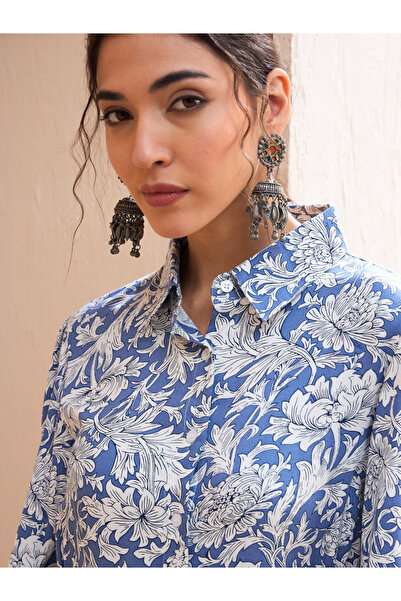 Sassafras By Styli Blue Floral Buttonned Collar Neck Kurti