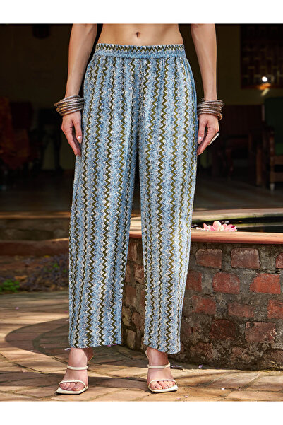 Sassafras By Styli White Floral Cambric Kurta with Pencil Pants and Dupatta Set